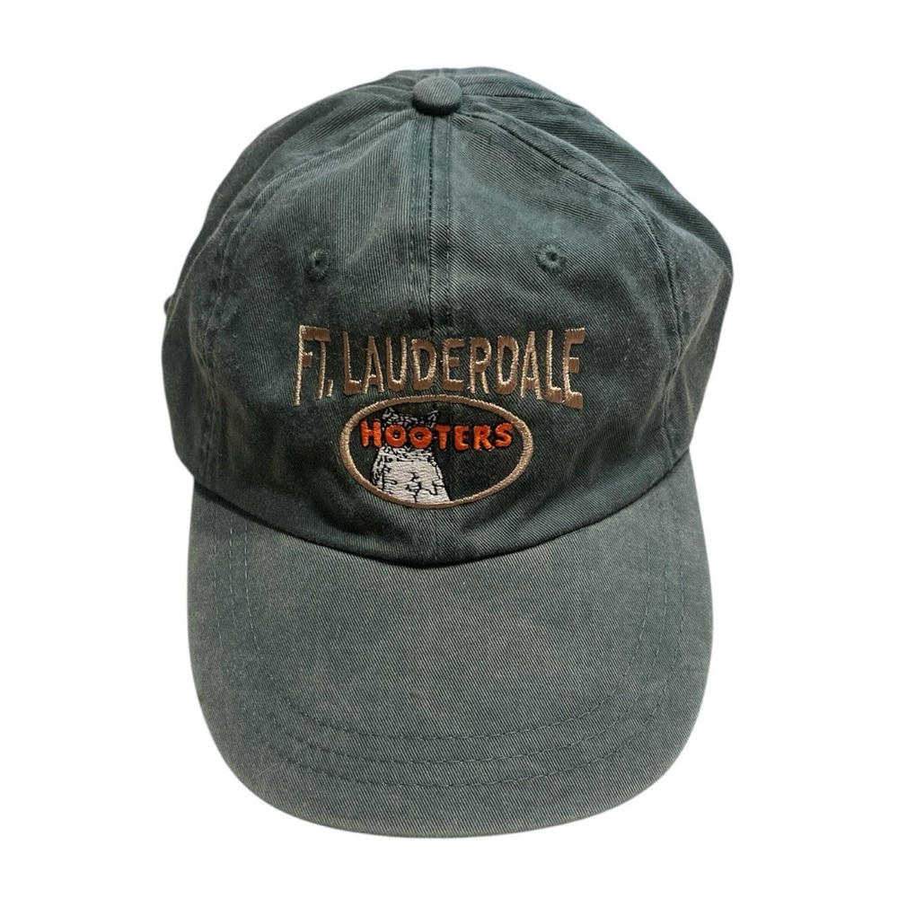 VINTAGE HOOTERS Ft. Lauderdale green baseball cap/hat like new condition